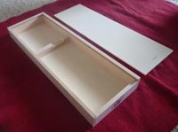  Wood Box to display champagne knife 